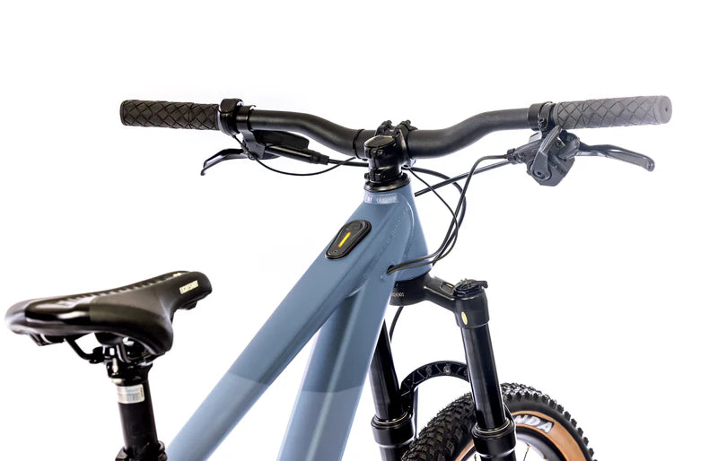 eightshot loamer 24 sininen sähkömaastopyörä